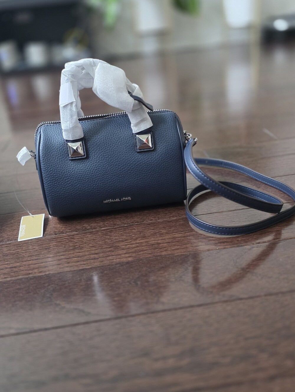 NWT Michael Kors Grayson Small Pebbled Leather Duffel Crossbody Navy